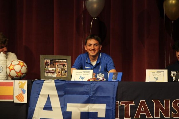 Edwards Selects AFA, Two Other TCA Athletes Going to D-1 Schools